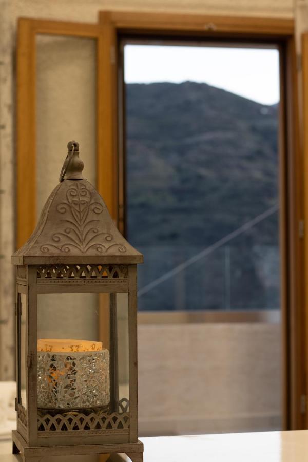 The Mountain House - Authentic Cretan Hideaway - Breathtaking And Nature Views Tourlotí Exterior foto