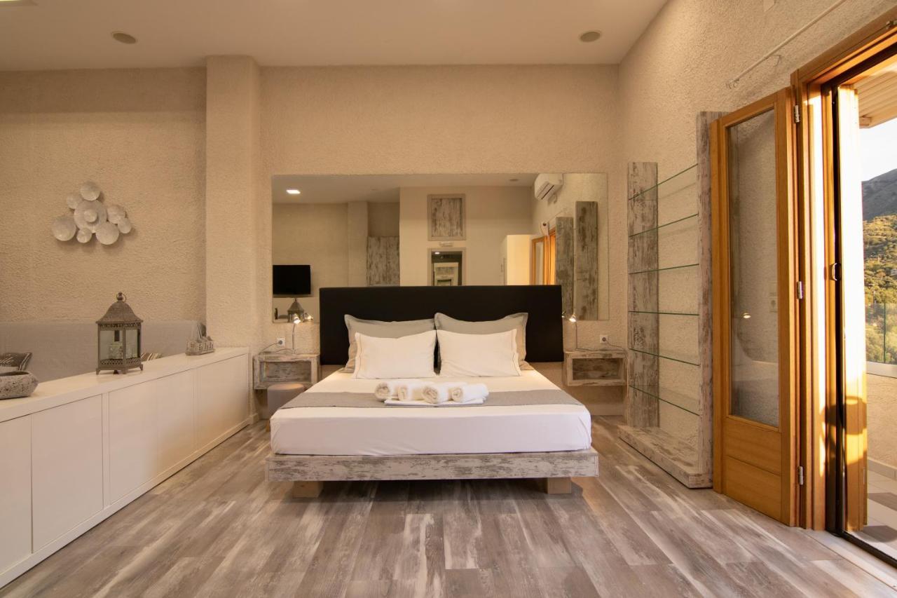 The Mountain House - Authentic Cretan Hideaway - Breathtaking And Nature Views Tourlotí Exterior foto